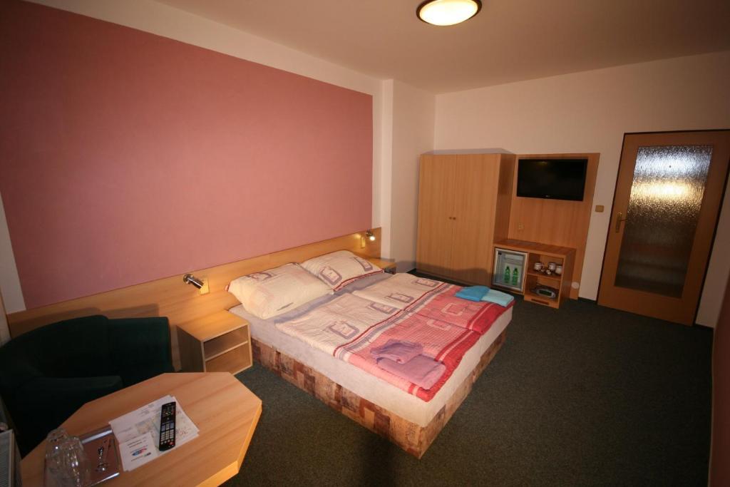 H+M Penzion Brno Room photo